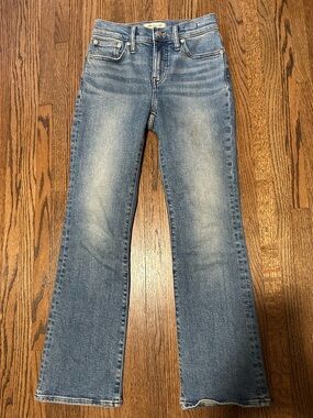 Madewell Mid Rise Kick Out Flare Jeans Size 23 Light Wash Denim